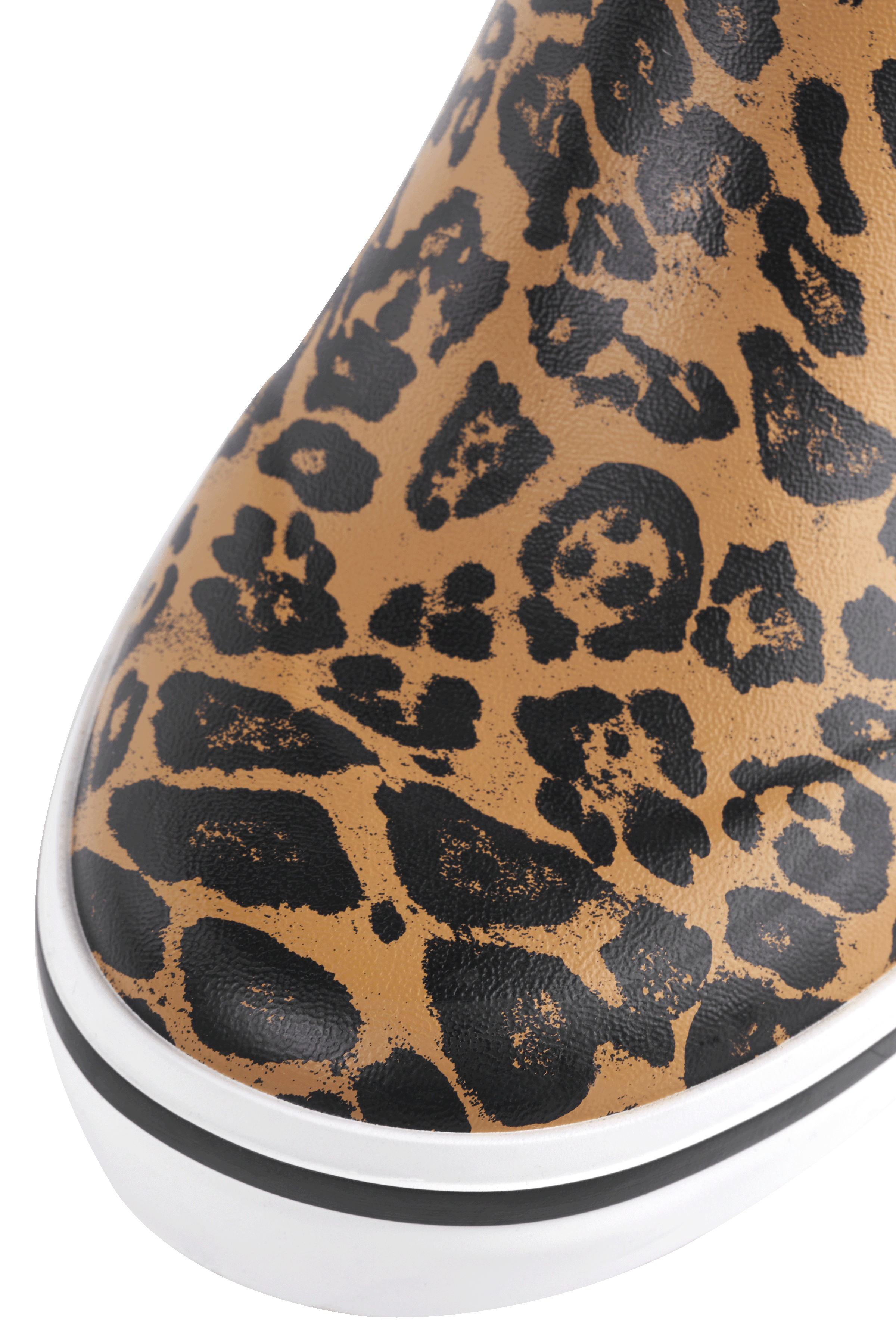 Close-up of toe cap on Trudave WildProwl Series women’s leopard print ankle waterproof rubber deck boots showing reinforced waterproof design and durable rubber construction for boating and fishing
